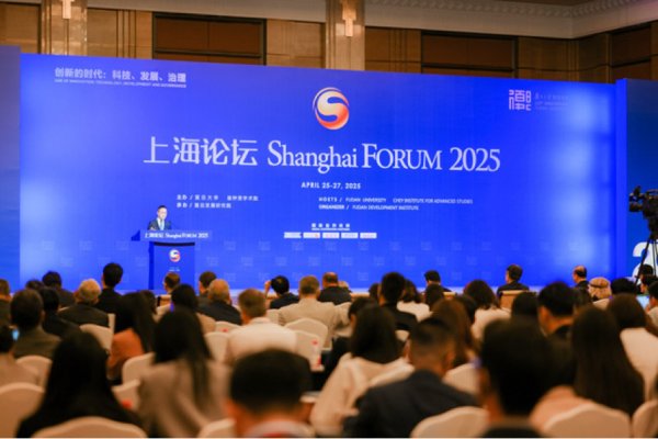 恒正网 习近平：“十五五”时期，必须把因地制宜发展新质生产力摆在更加突出的战略位置